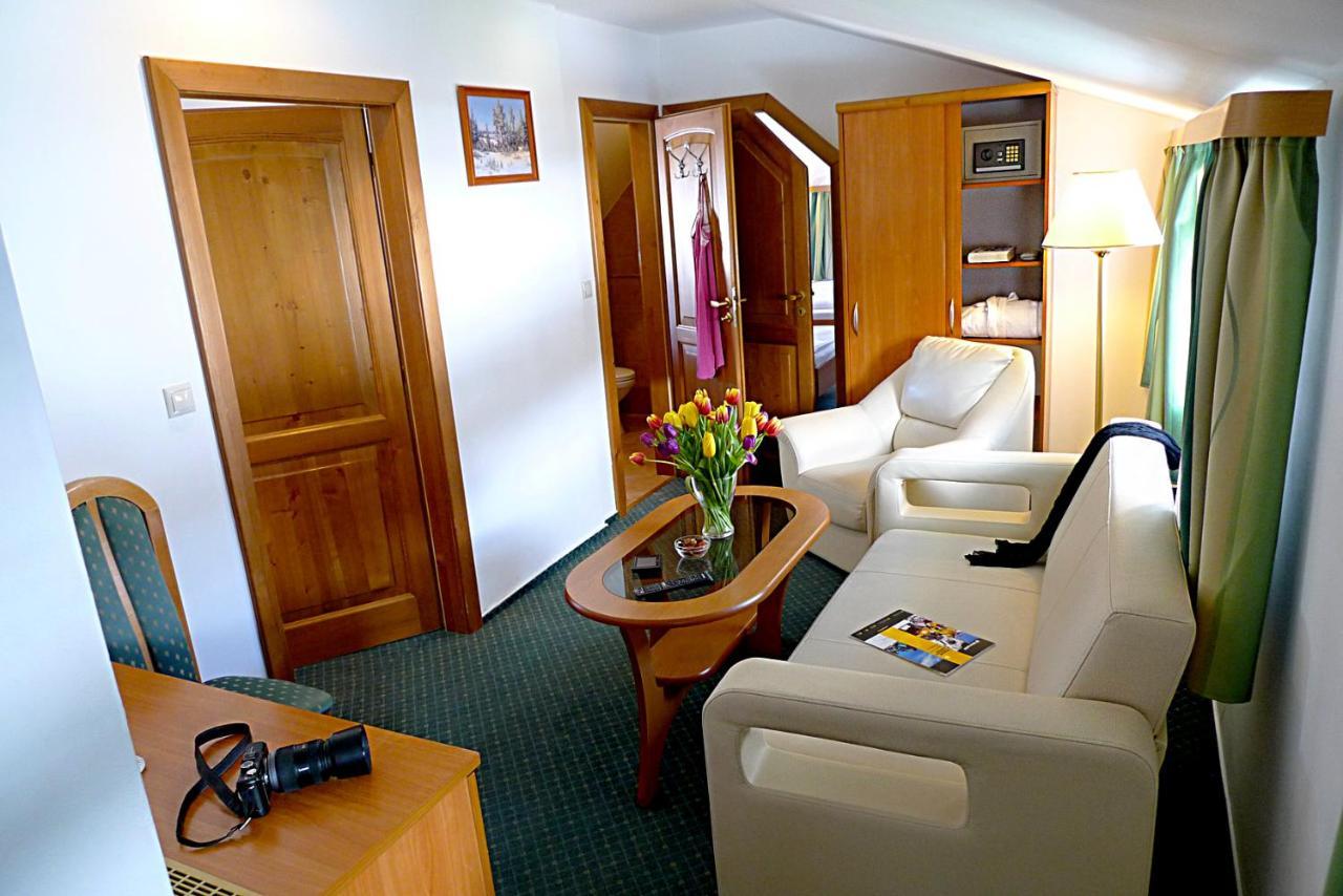 Hotel Spindlerova Bouda Spindleruv Mlyn Exterior photo