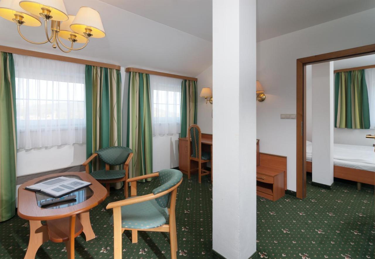 Hotel Spindlerova Bouda Spindleruv Mlyn Exterior photo