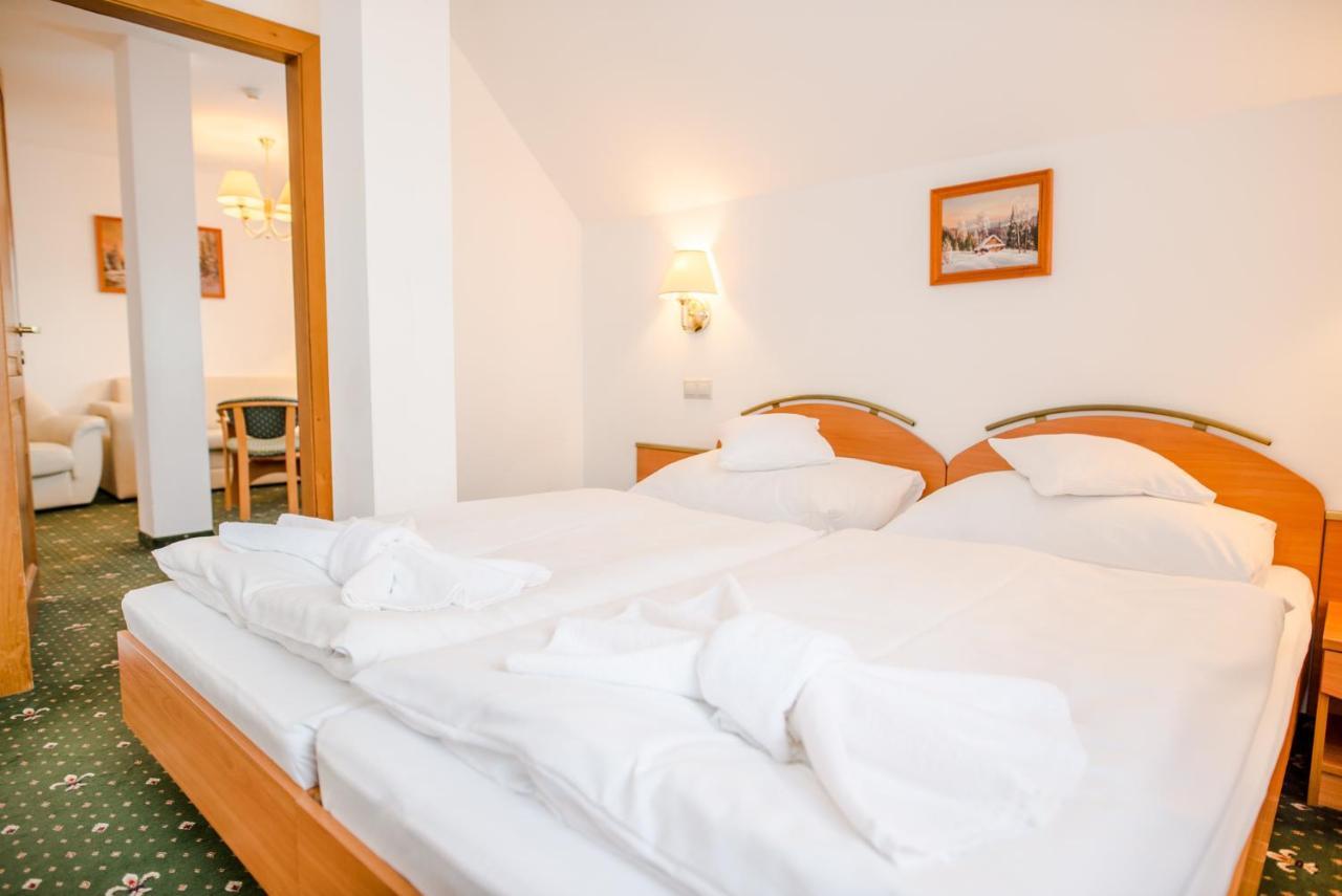 Hotel Spindlerova Bouda Spindleruv Mlyn Exterior photo